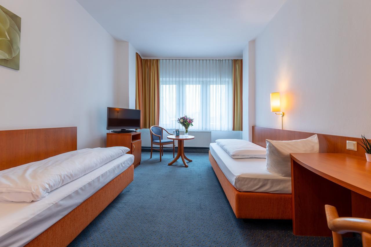Trip Inn Hotel Schumann Dusseldorf Bagian luar foto