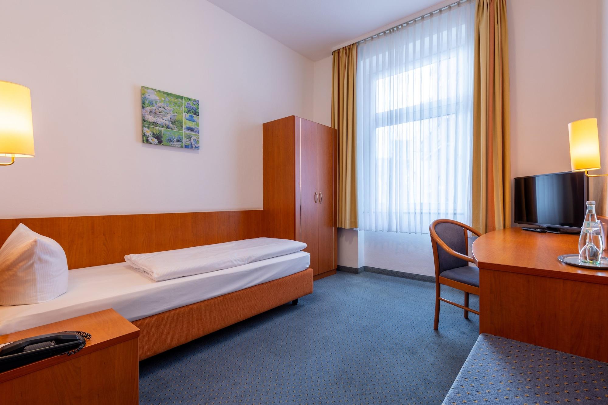 Trip Inn Hotel Schumann Dusseldorf Bagian luar foto