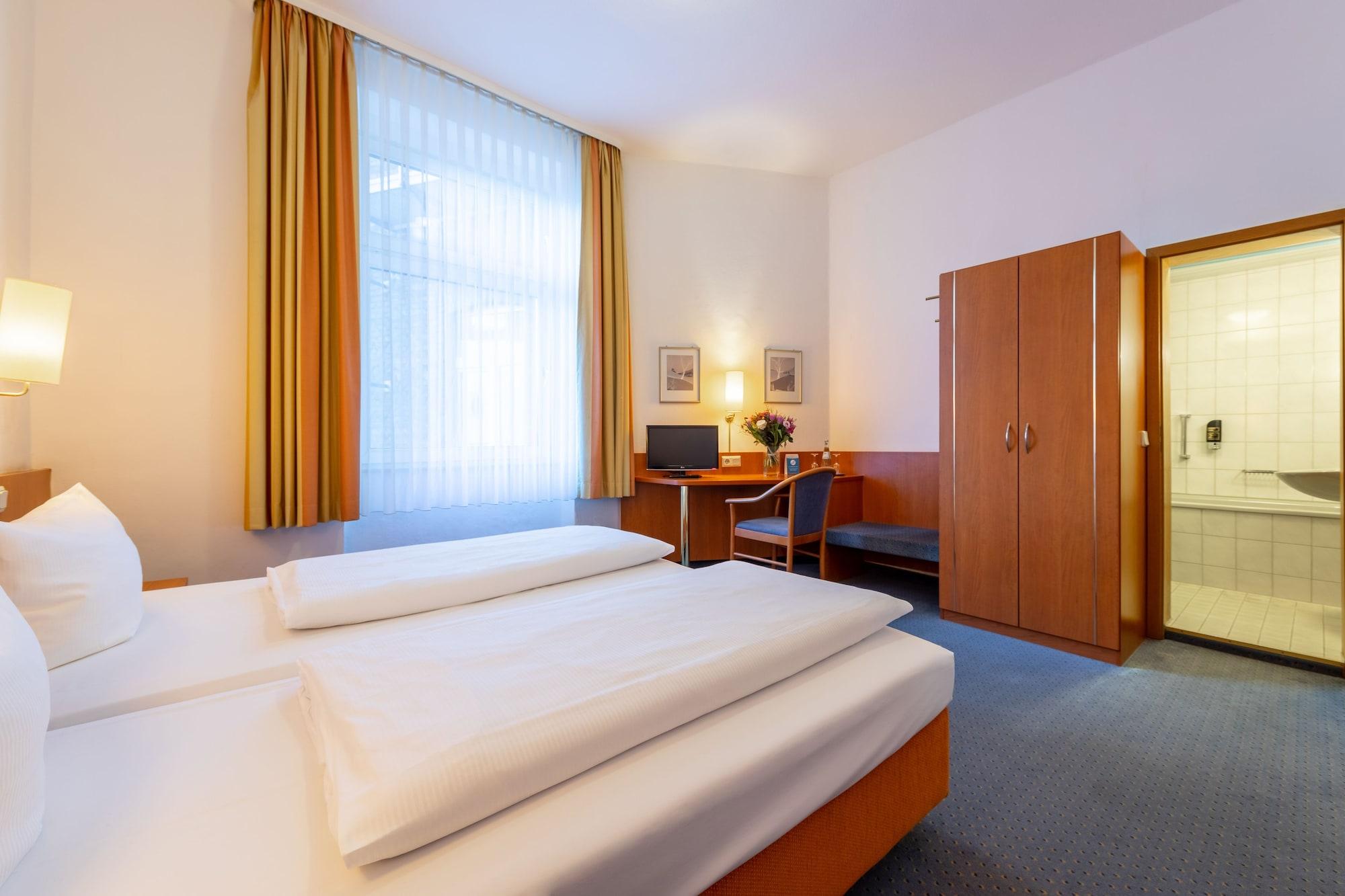 Trip Inn Hotel Schumann Dusseldorf Bagian luar foto