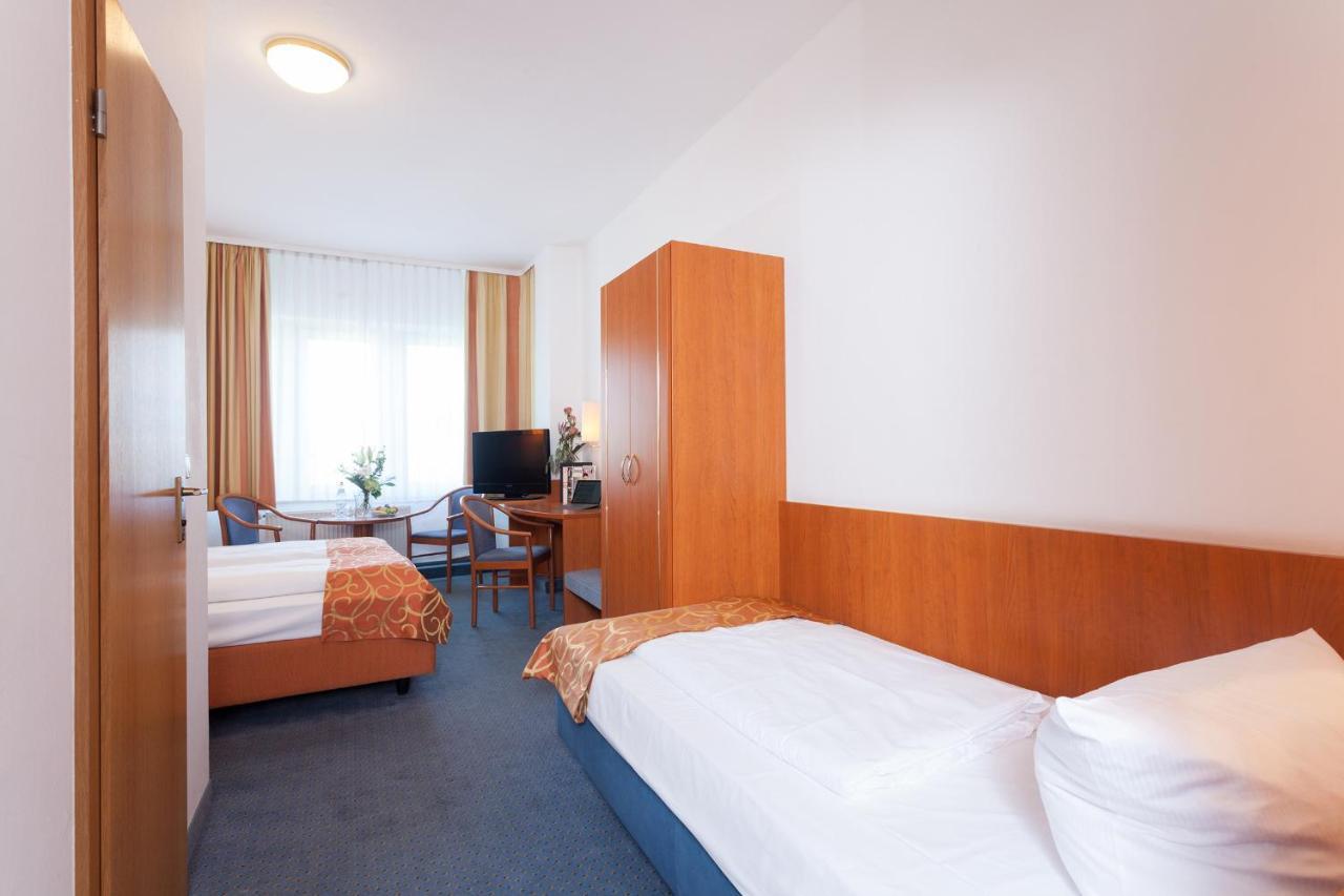 Trip Inn Hotel Schumann Dusseldorf Bagian luar foto