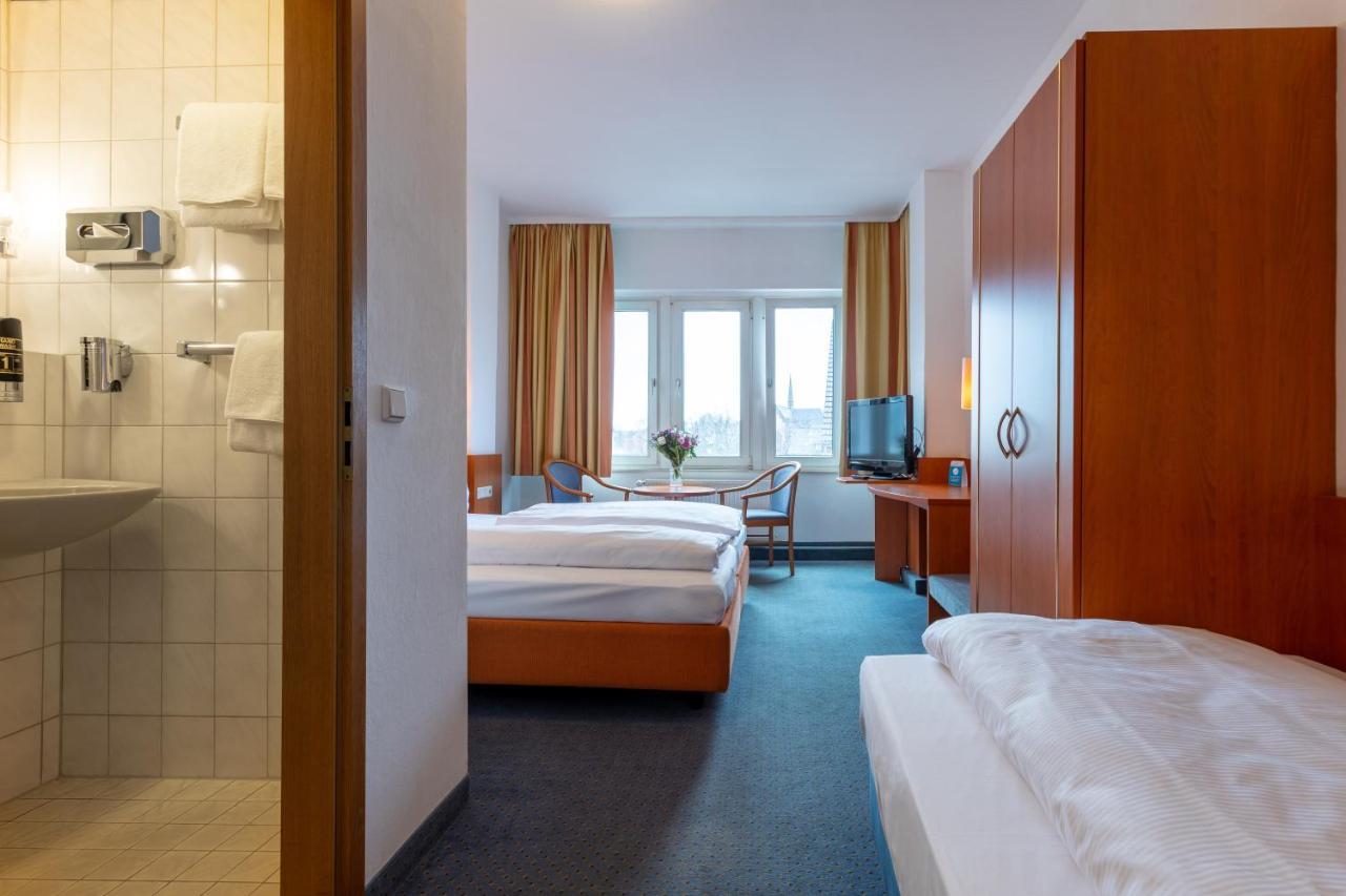 Trip Inn Hotel Schumann Dusseldorf Bagian luar foto