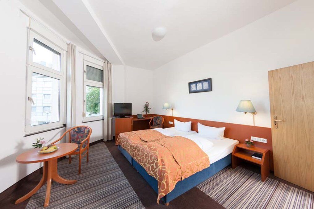 Trip Inn Hotel Schumann Dusseldorf Bagian luar foto