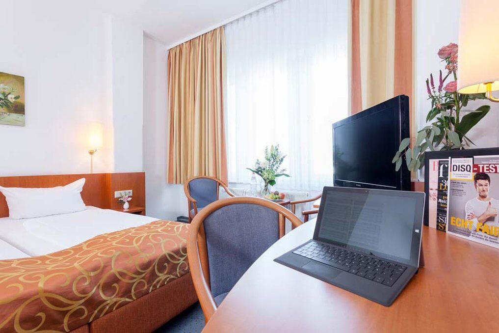 Trip Inn Hotel Schumann Dusseldorf Bagian luar foto